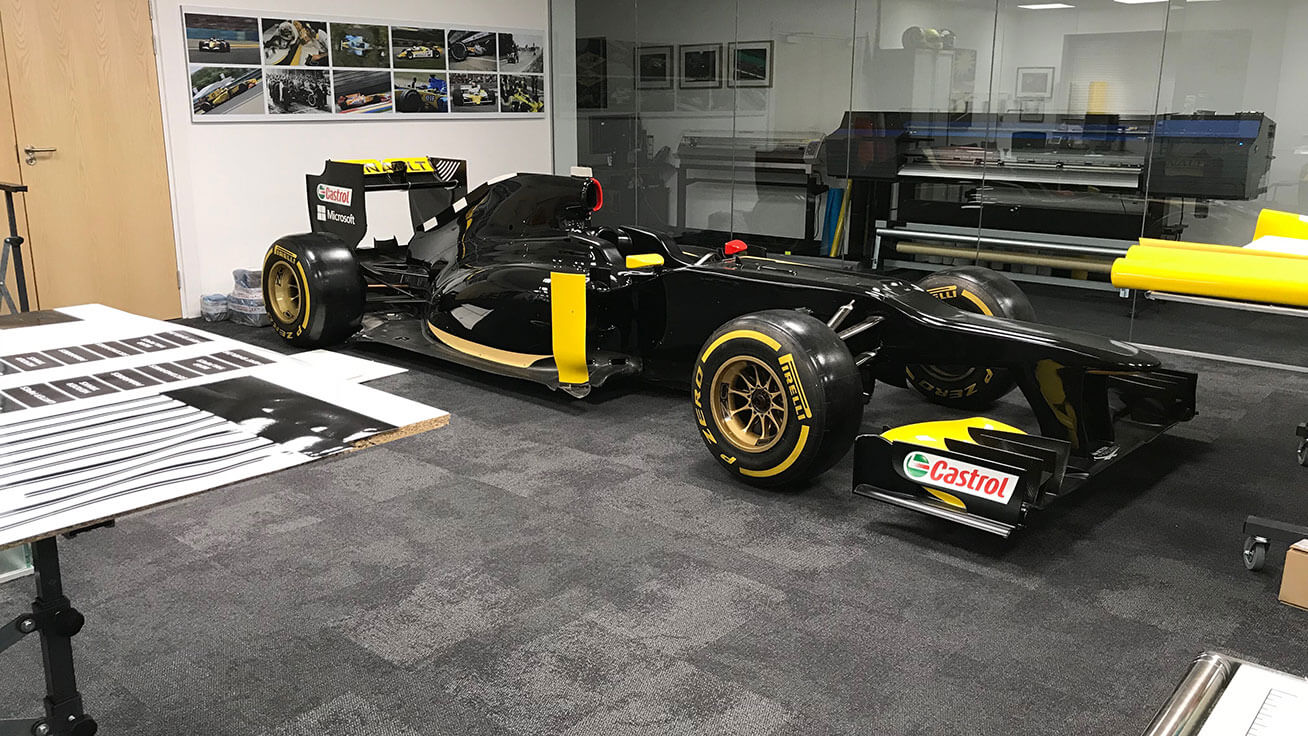Renault Sport Formula OneTM Takımı dünya standartlarında motor sporları için Roland'ı seçti